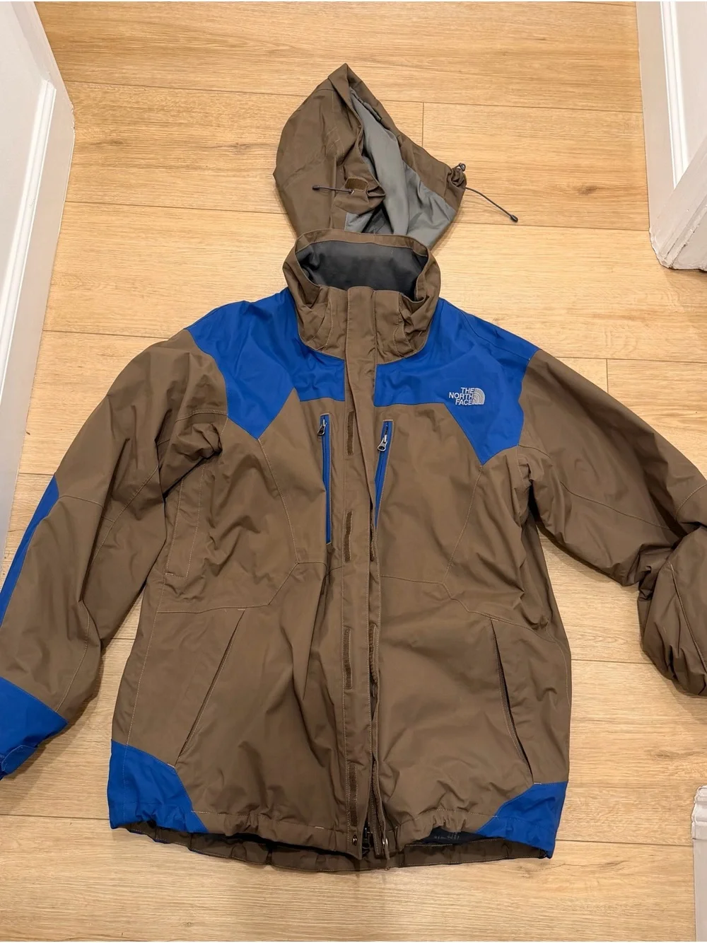 Vintage The North Face Hyvent Men's Waterproof Mountain & Ski Jacket